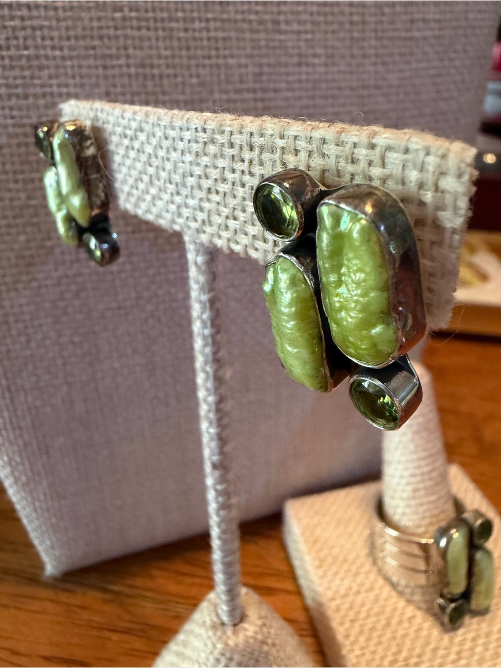 Jay King Green Pearlized Stone Ring and Earring Set 925 - Picture 2 of 9